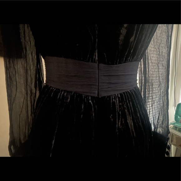 CIRCLE Navy Blue Velvet A-Line Dress - Picture 7 of 16